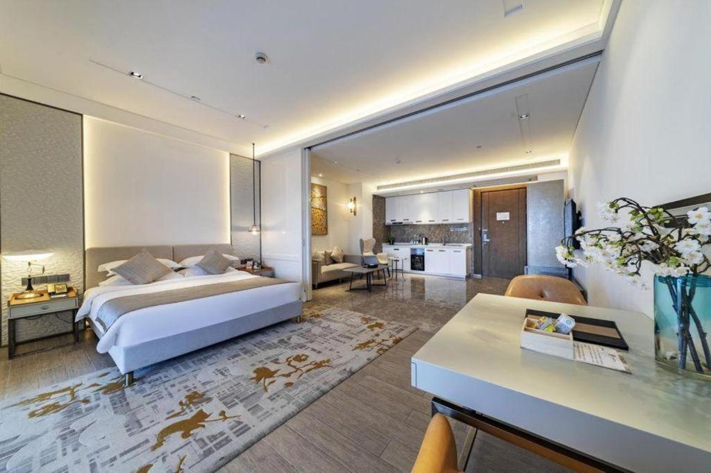 Rock Platinum Sea View Hotel Sanya Exterior foto